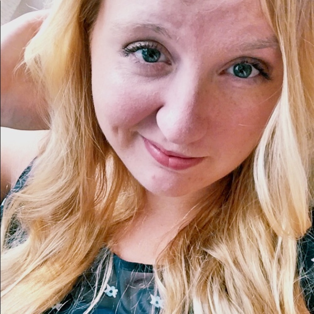 Meet your Posher, Rebecca